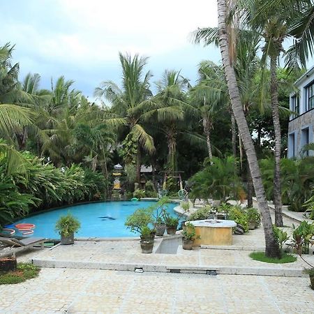 Reddoorz @ Padma Utara Hotel Legian  Exterior photo